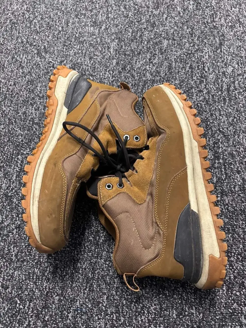 Pajar Canada Men's Fireburst Waterproof Nubuck Leather Sneaker Boots